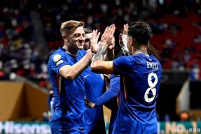 开云体育官网-今夜本菲卡备战英超；主帅复盘细节曝光；态度坚定；更衣室氛围转暖(本菲卡最新球员名单)